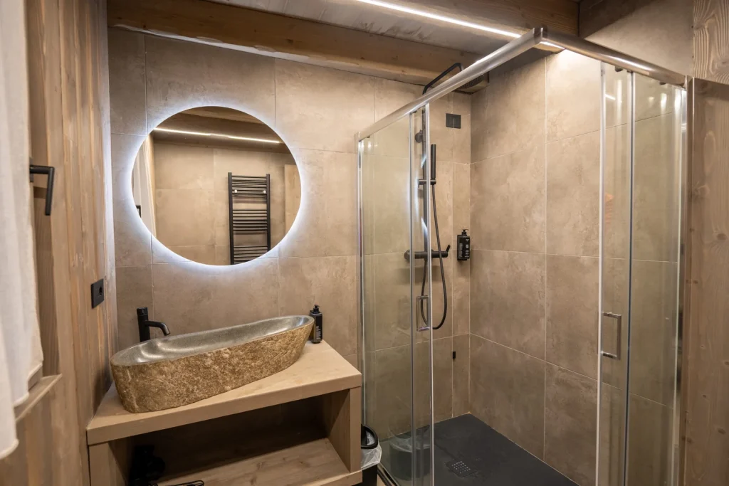 Bagno della camera King Deluxe di Le Suites