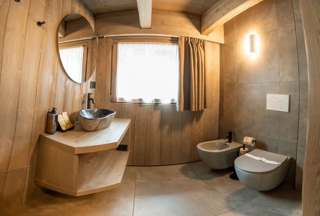 Bagno della camera King Doppia a Ponte di Legno